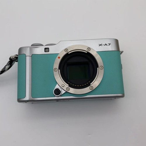 Fujifilm 2 megapixel - x-a7, 24,2